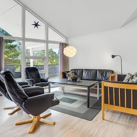 Stunning In Romo With Kitchen Vakantiehuis Rømø Kirkeby