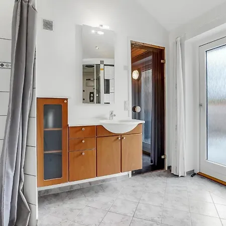 Stunning In Romo With Kitchen