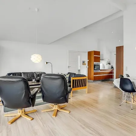 Stunning In Romo With Kitchen Vakantiehuis Rømø Kirkeby